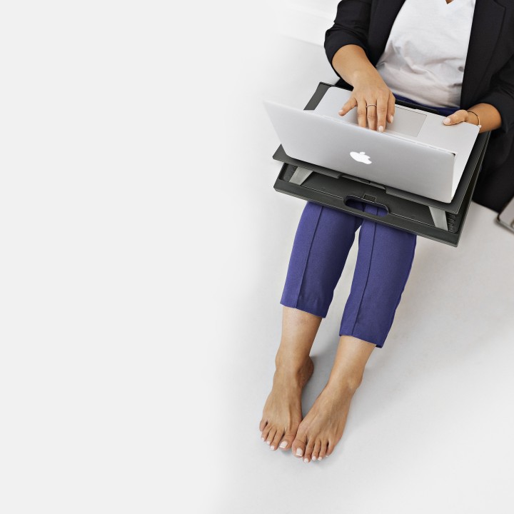 NGS LAPNEST base di raffreddamento per laptop 39,6 cm (15.6") Nero